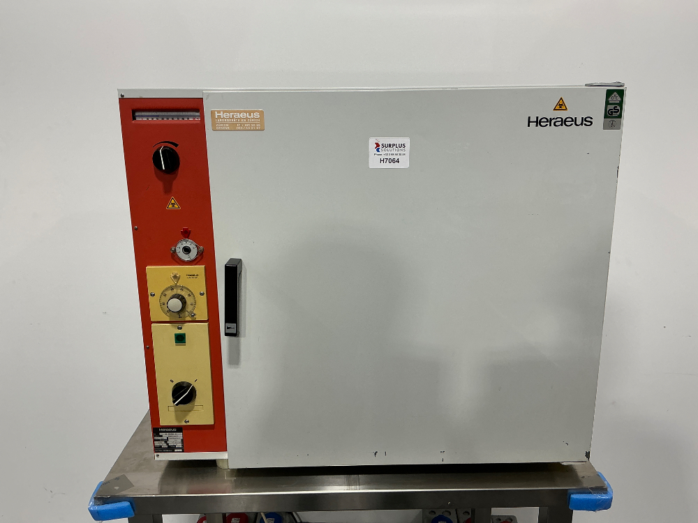 Image of Heraeus B5050E lncubator